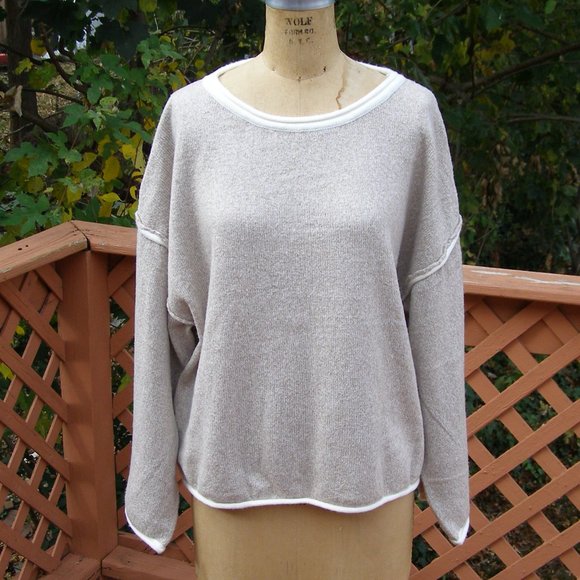 NWOT size L/XL Beige cozy pullover Sweater w/Fringe detail - Picture 3 of 11